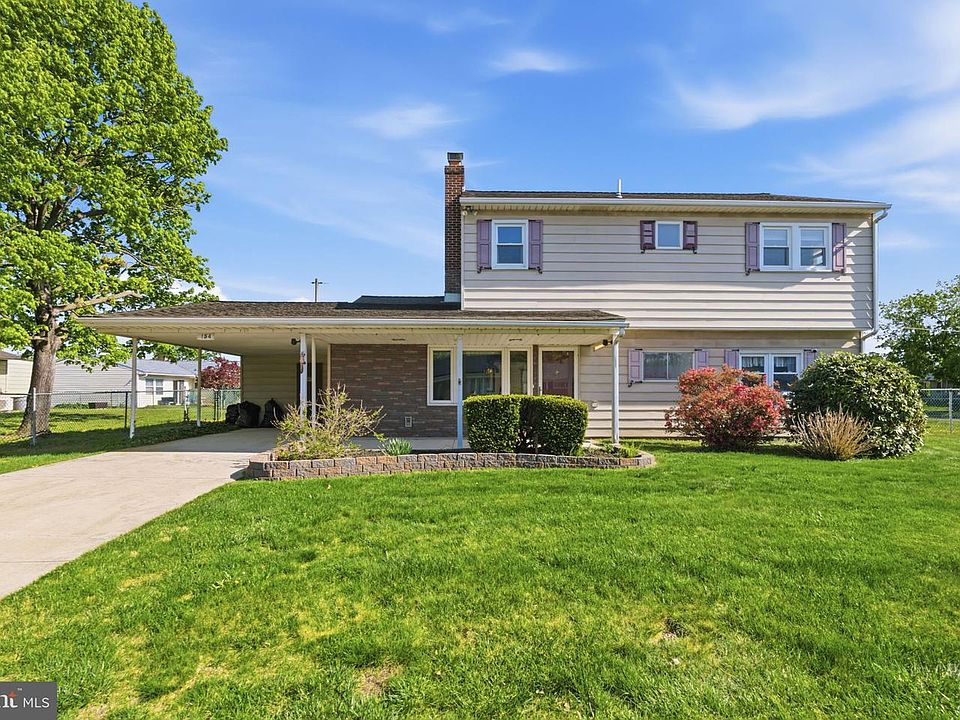 1st image of 154 Pinewood Dr