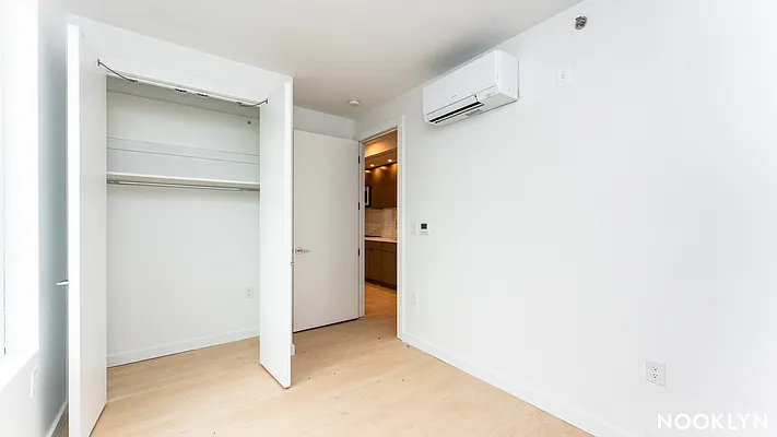 Rented by Nooklyn NYC LLC | media 104