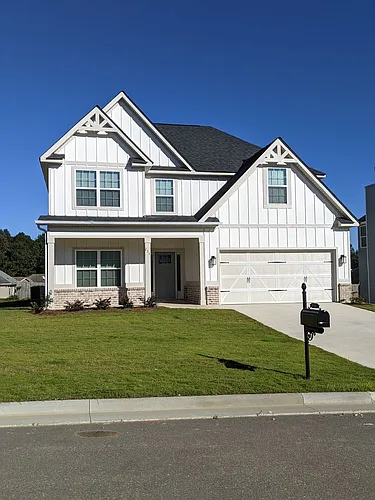 233 Ravenwood Dr Photo 1