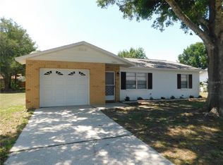 7203 Omega Ct, Zephyrhills, FL 33540