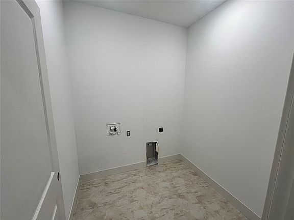 5th image of 6902 Artesa Bell Dr SW