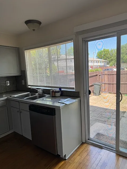 441 Greentree Lane — Photo 3