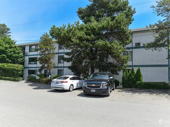 12300 28th Avenue NE #108, Seattle, WA 98125