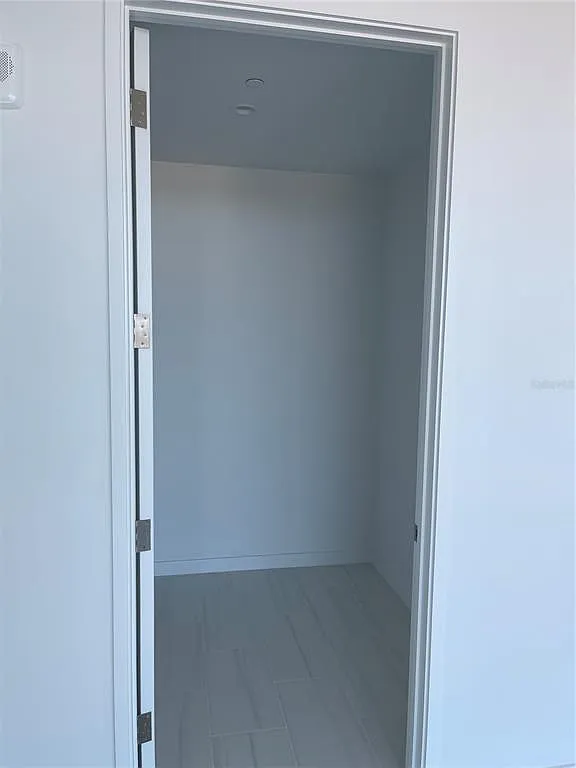 2 bed, 2.5 bath, 1348 sqft, $5,900 — Photo 2