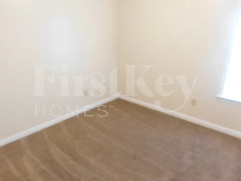2428 Green Glen Dr — Photo 8