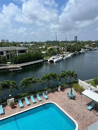 401 Golden Isles Dr #314 — Photo 22