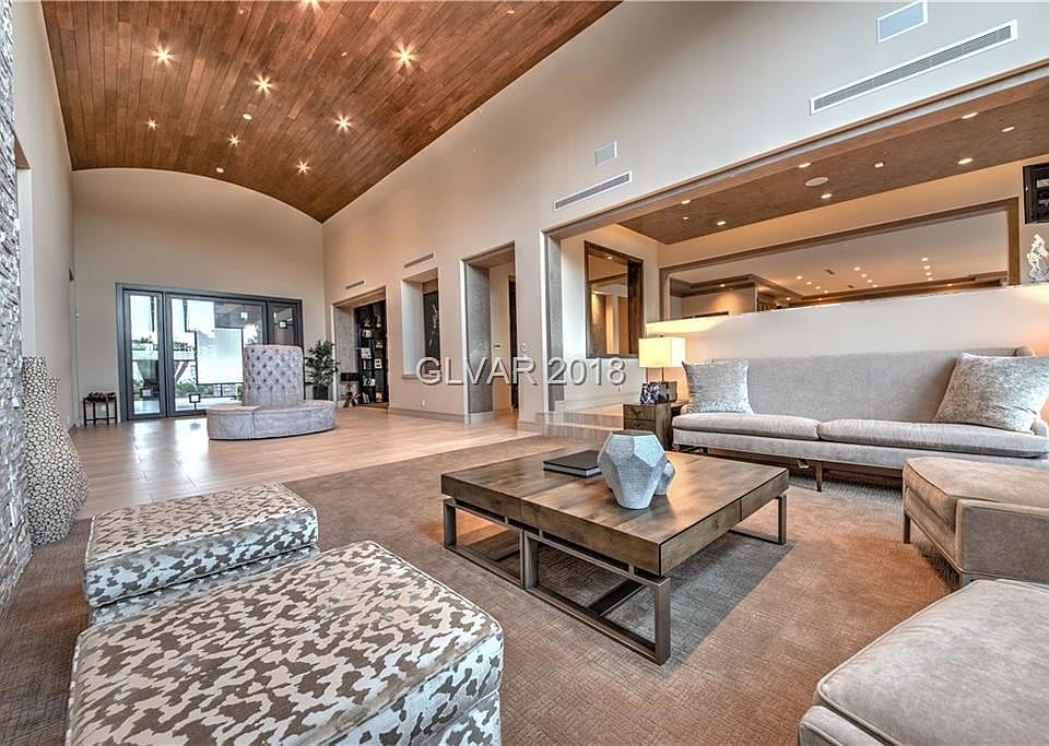 1st image of 44 Olympia Canyon Way