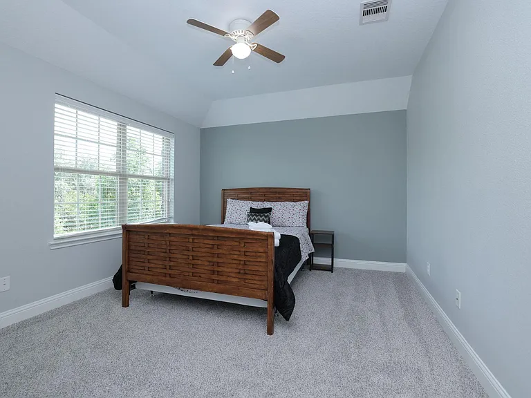 19 Canterborough Pl — Photo 28