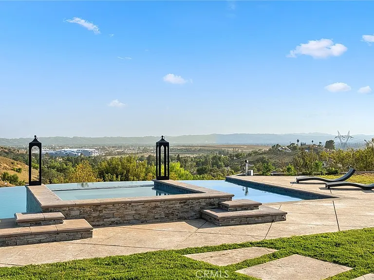 10727 W Stallion Ranch Rd — Photo 32