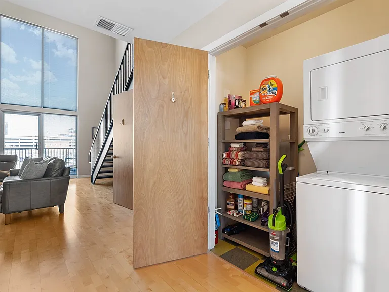 316 Broadway Blvd NE — Photo 12