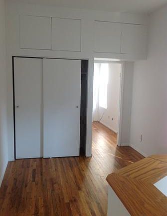 2nd image of 253 E 52nd St APT 4C
