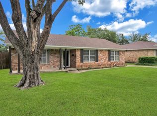 2378 Saint Francis Ave, Dallas, TX