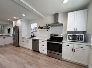 1710A NW 89th St, Seattle, WA 98117