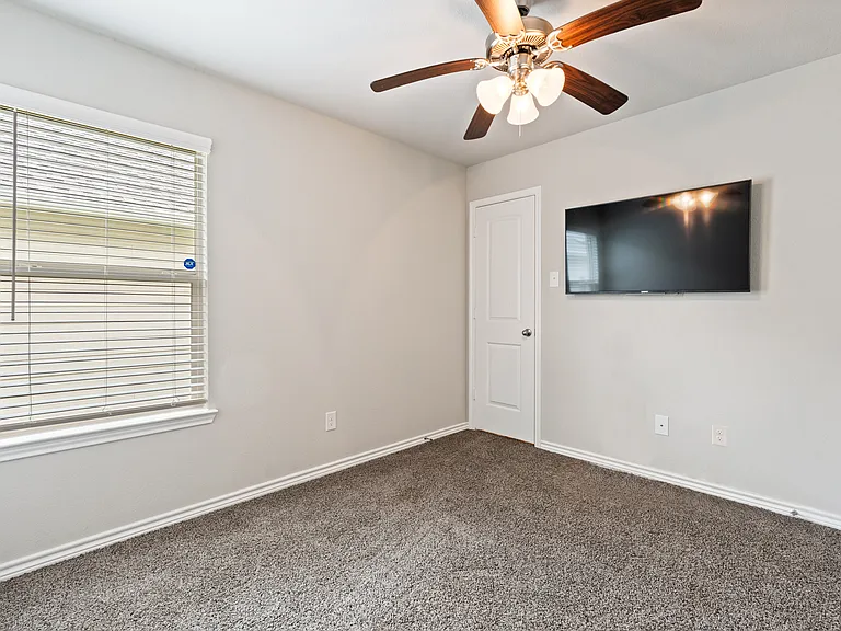1142 Natchez Dr — Photo 34