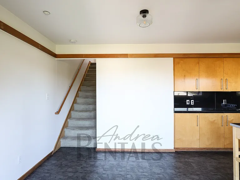 1735 Elm St — Photo 13