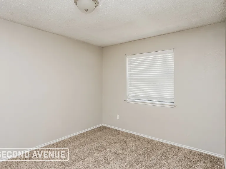 1340 Cy Blackburn Cir — Photo 18