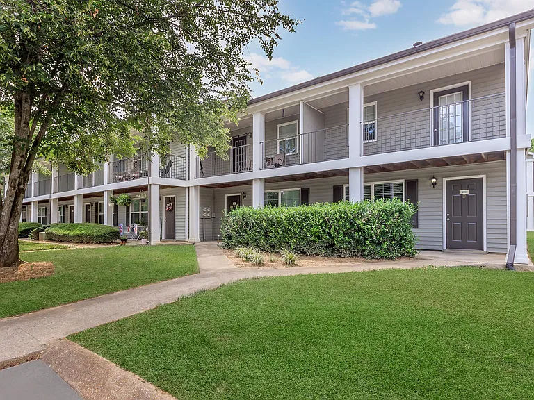 British Woods Apartments — Photo 39