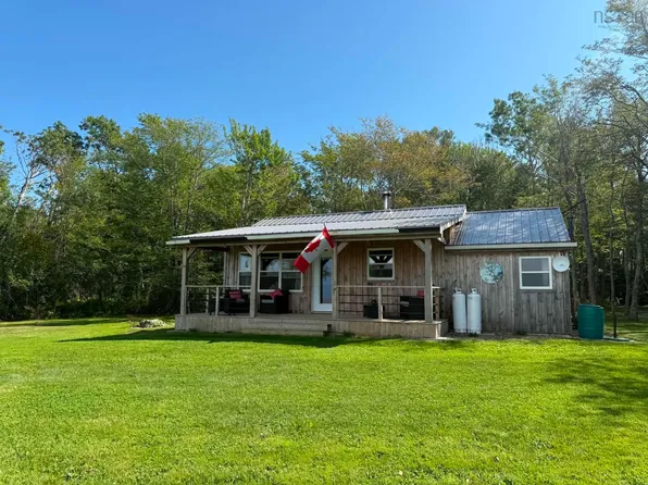6383 Highway 215, Noel Shore, NS B0N 1T0