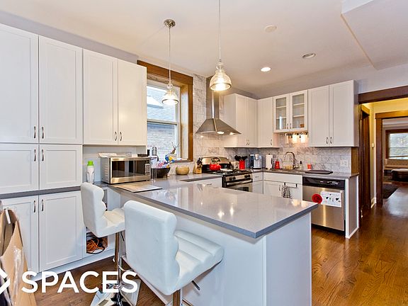 3rd image of 1928 W Bradley Pl APT 3