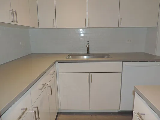 Rented by essential NEW YORK Real Estate | media 22