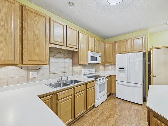 5th image of 11457 16th St NE