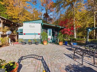 105 Holiday Loop, Cleveland, GA 30528