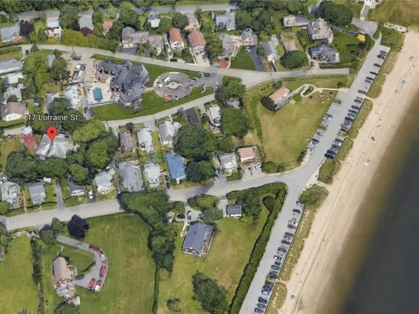 17 Lorraine St, Barrington, RI 02806
