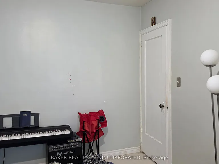 739 Vaughan Rd — Photo 13
