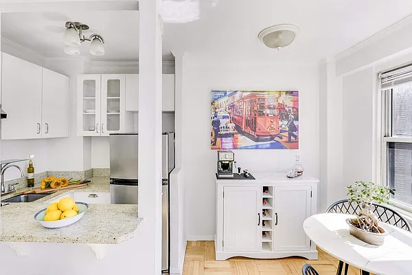 Sold by Compass | media 7