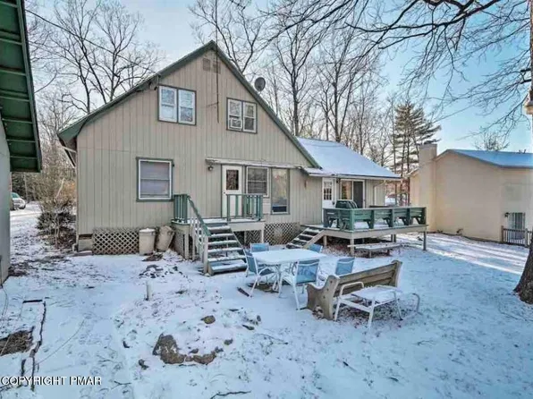 2156 White Oak Dr #1, East Stroudsburg, PA 18301