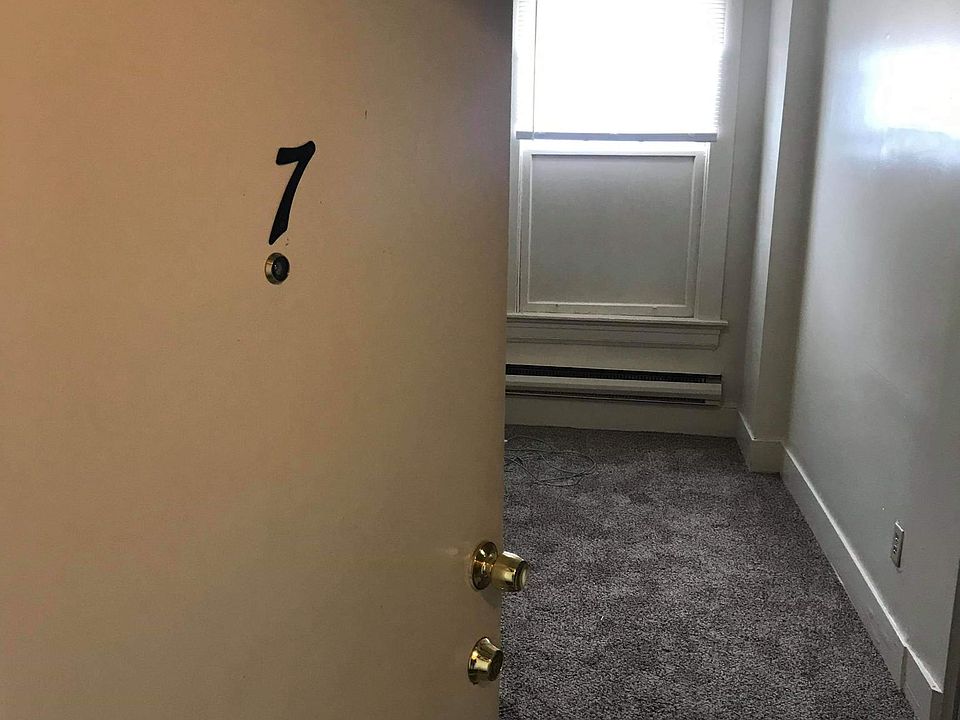 1st image of 2002 W Genesee St APT A7