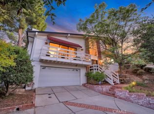 23680 Summit Dr, Calabasas, CA 91302