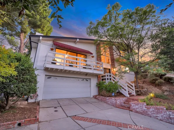 23680 Summit Dr, Calabasas, CA 91302
