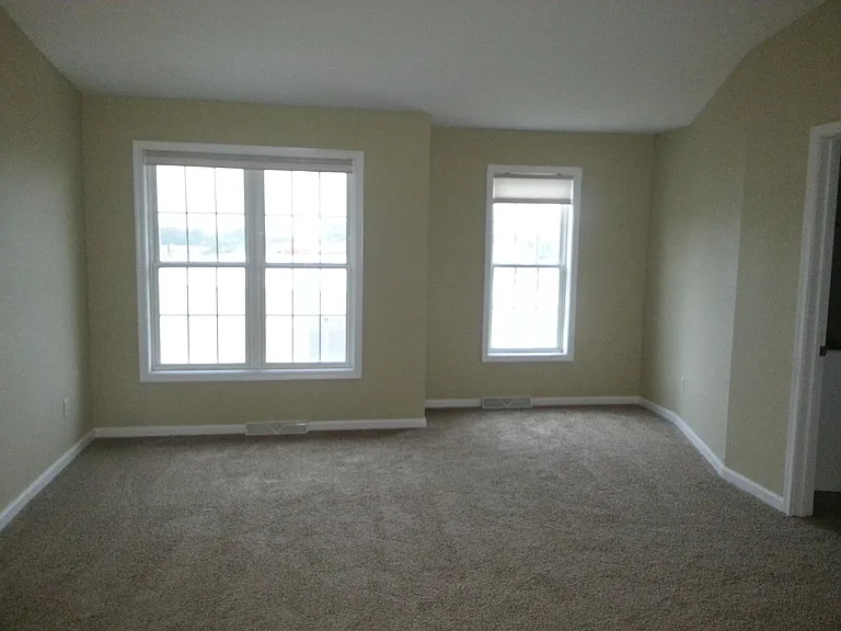 307 Douglas Dr — Photo 18