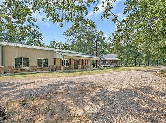 2nd image of 389 Vz County Road 3212