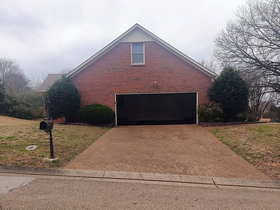 2nd image of 12 Brookstone Pl