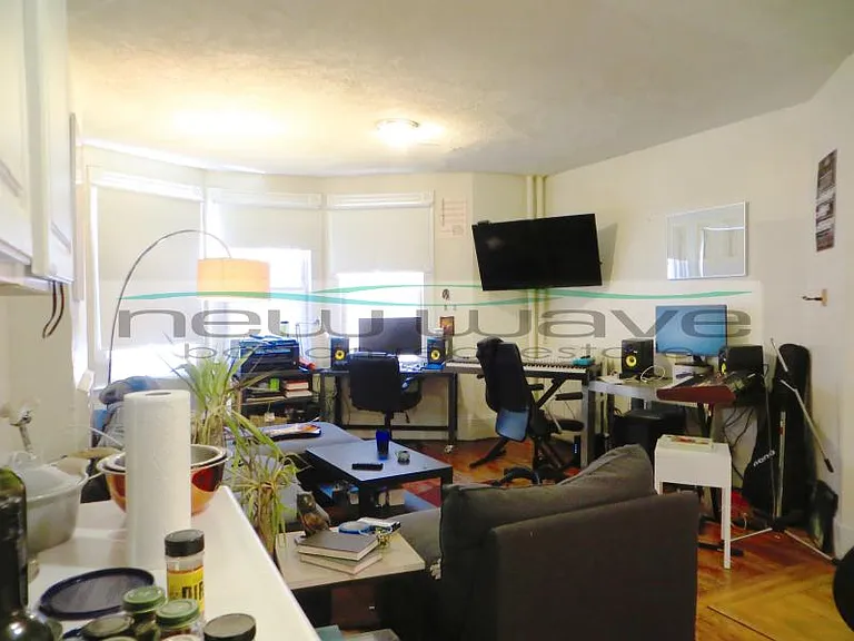 32 Edgerly Rd #1 — Photo 8