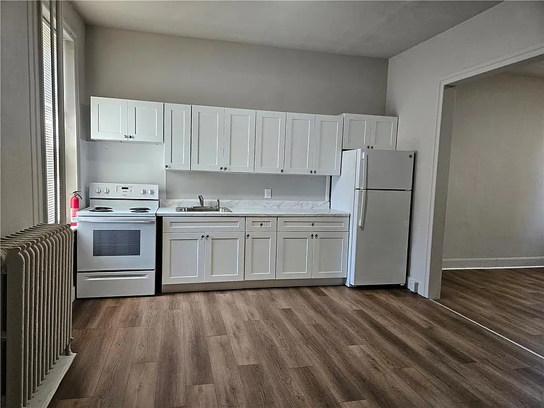 16 E Main St #1F — Photo 6