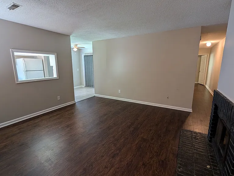 184 Dorchester Manor Blvd #A — Photo 2
