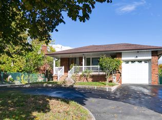 9 Larchmere Ave, Toronto, ON M9L2N2