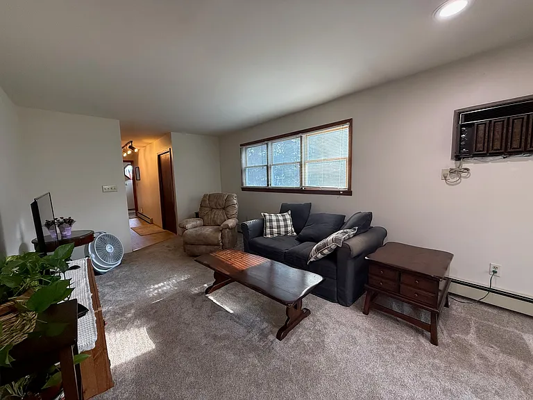11 3rd St #1 — Photo 3