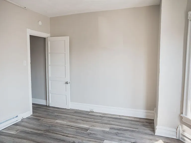 906 N. 4th Street — Photo 7