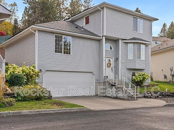 2nd image of 607 W Persimmon Ln