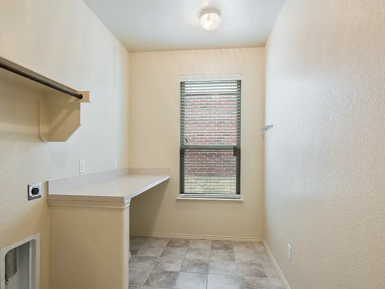 3416 Wavecrest Ln — Photo 19