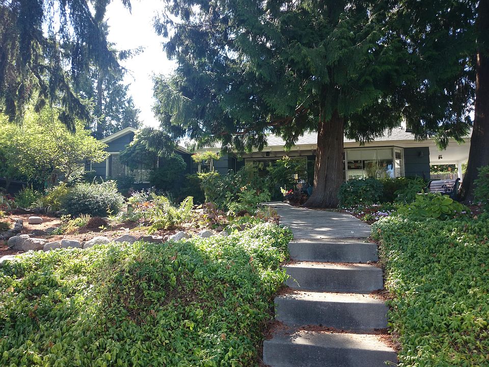 2nd image of 7015 33rd Ave NE