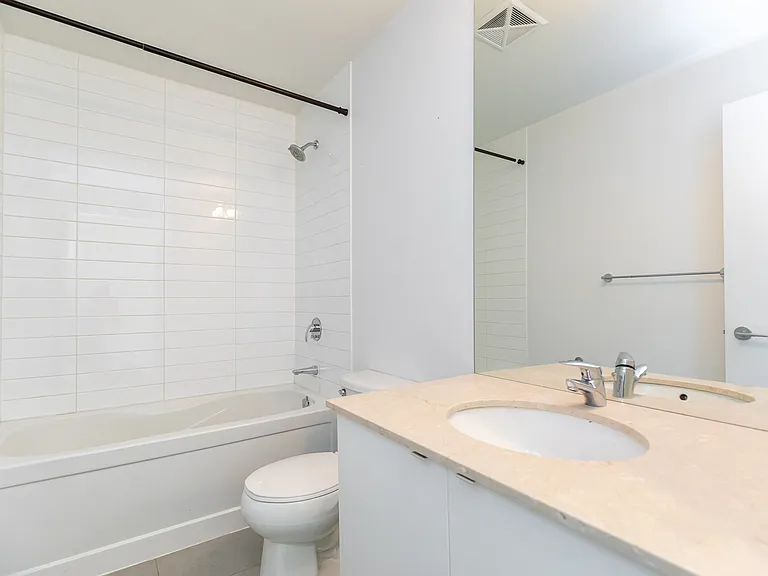 55 E Liberty St — Photo 32