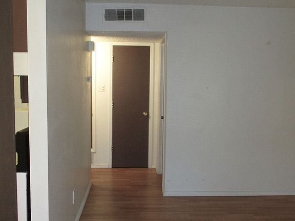 4th image of 1808 Mary Ellen St NE APT D