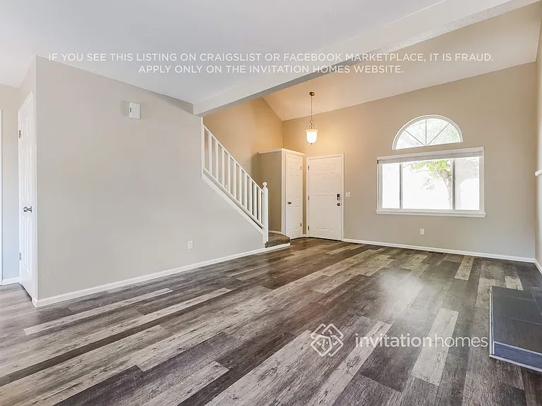 5558 S Ireland Way — Photo 7