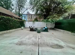 287 Rutland Rd #1F, Brooklyn, NY 11225