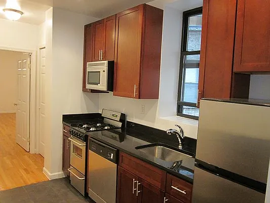 Rented by Manhattan Flats | media 6